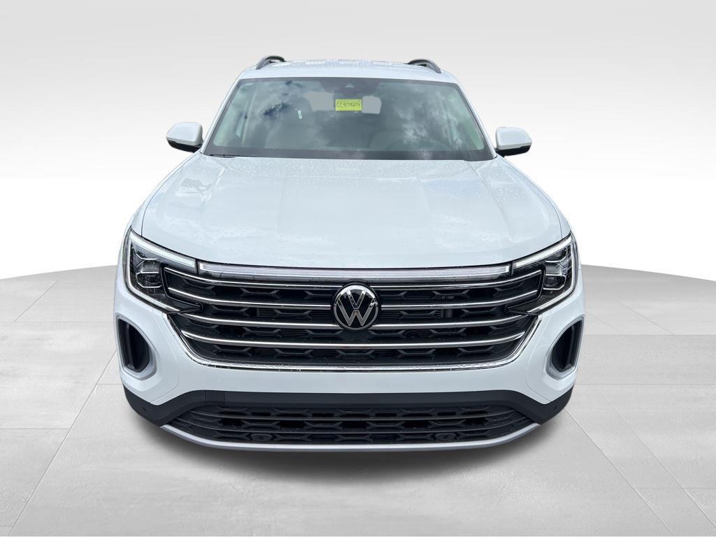 new 2026 Volkswagen Atlas car, priced at $49,749