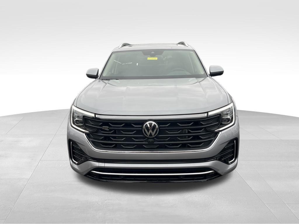 new 2026 Volkswagen Atlas car, priced at $57,252