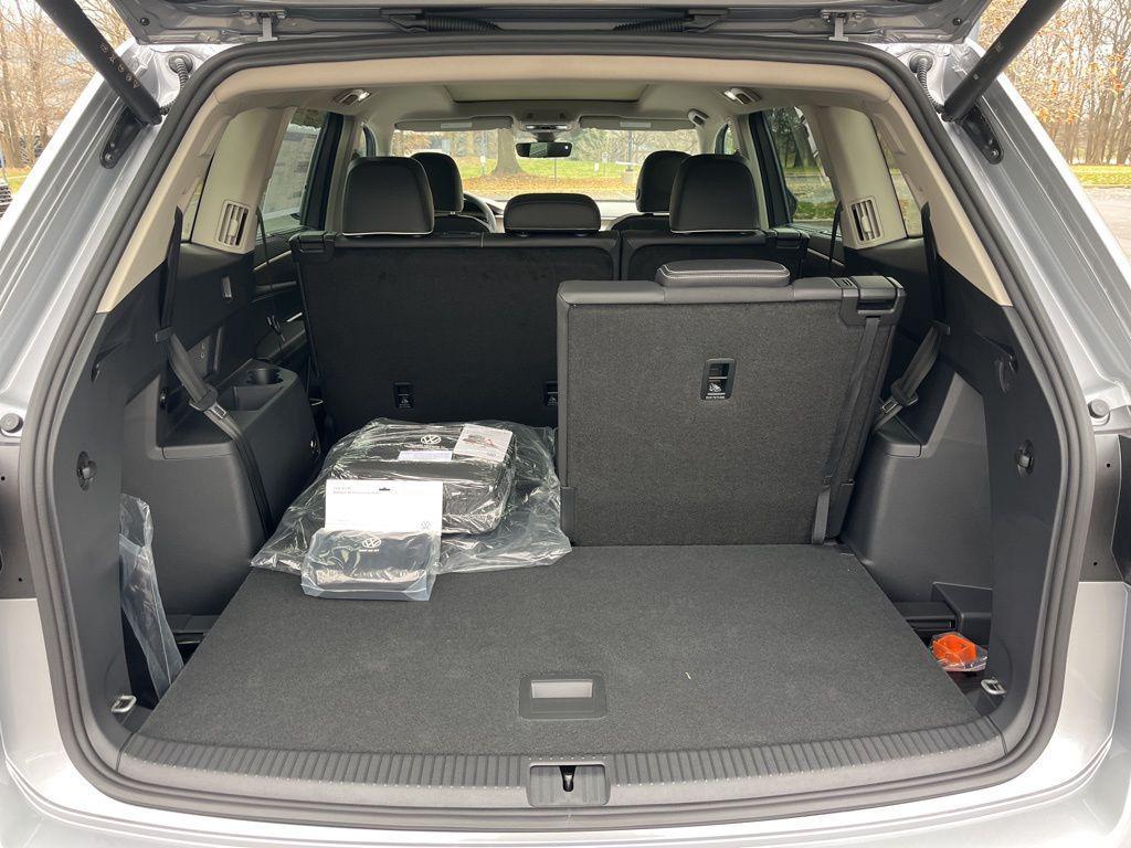 new 2026 Volkswagen Atlas car, priced at $57,252