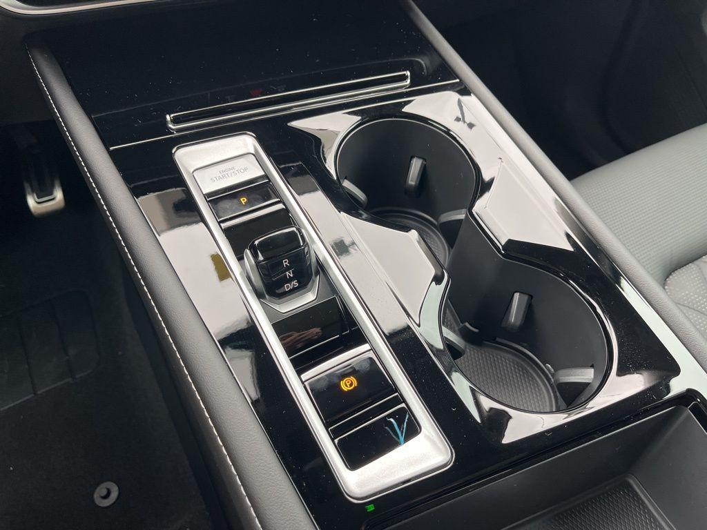 new 2026 Volkswagen Atlas car, priced at $57,252