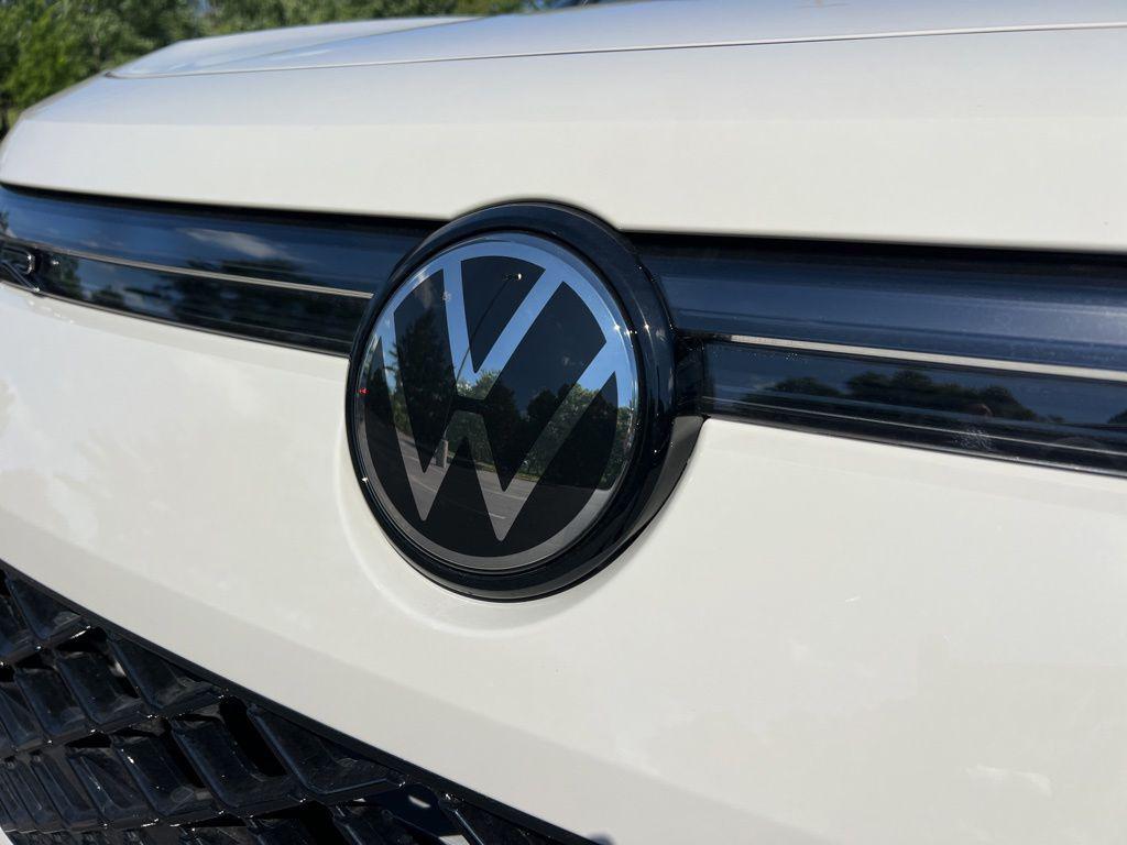 new 2026 Volkswagen Tiguan car, priced at $37,823