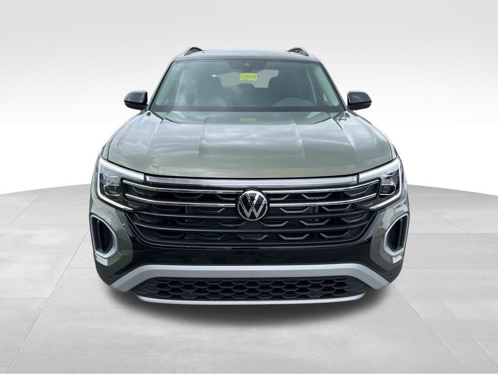 new 2026 Volkswagen Atlas car, priced at $54,733