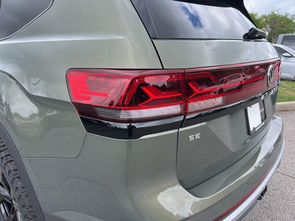 new 2026 Volkswagen Atlas car, priced at $54,733