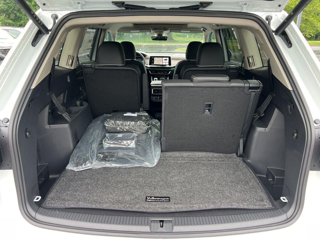 new 2026 Volkswagen Atlas car, priced at $58,453