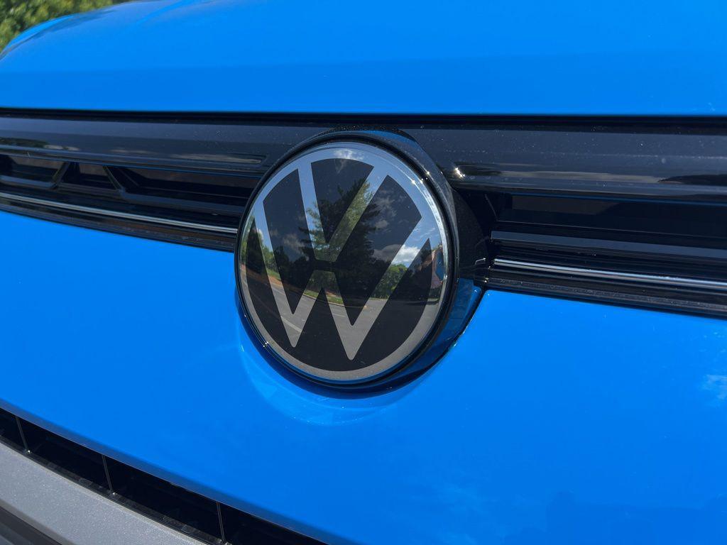 new 2026 Volkswagen Taos car, priced at $32,196