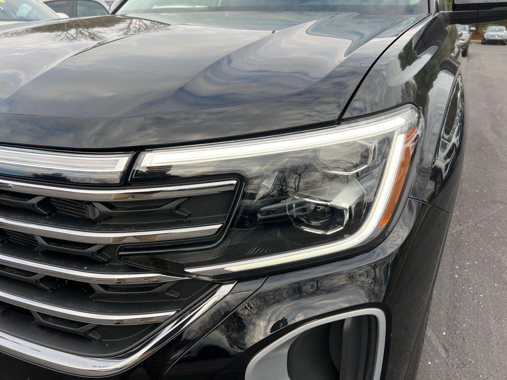 new 2026 Volkswagen Atlas car, priced at $48,004