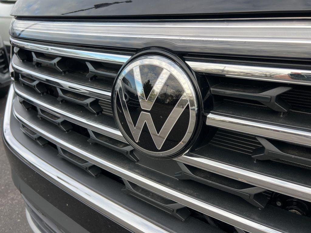 new 2026 Volkswagen Atlas car, priced at $48,004