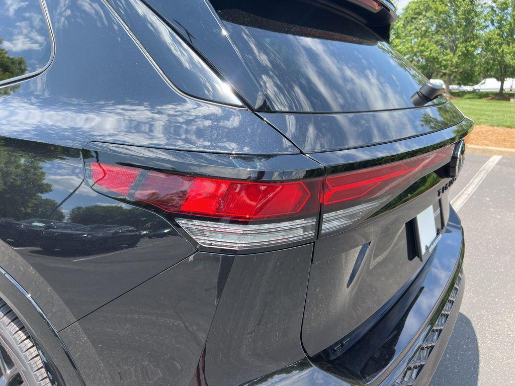 new 2026 Volkswagen Tiguan car, priced at $37,823
