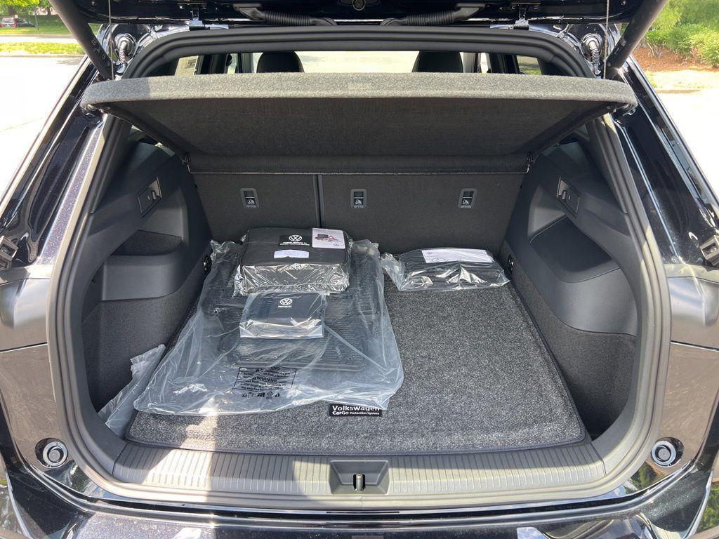 new 2026 Volkswagen Tiguan car, priced at $37,823