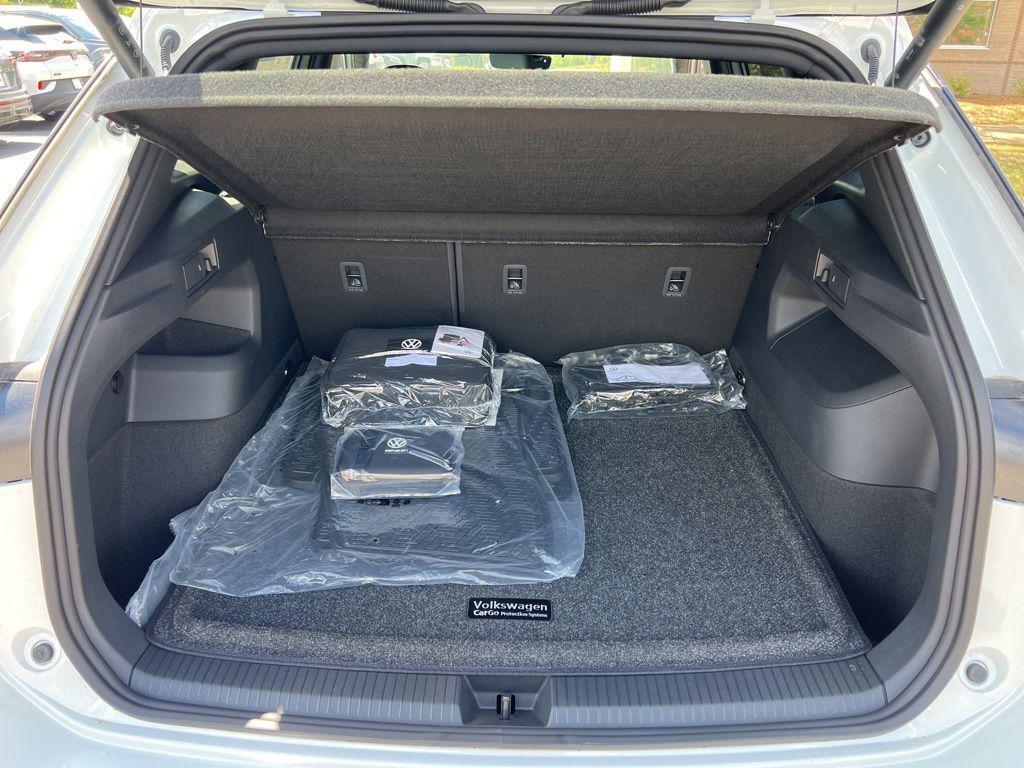 new 2026 Volkswagen Tiguan car, priced at $40,778