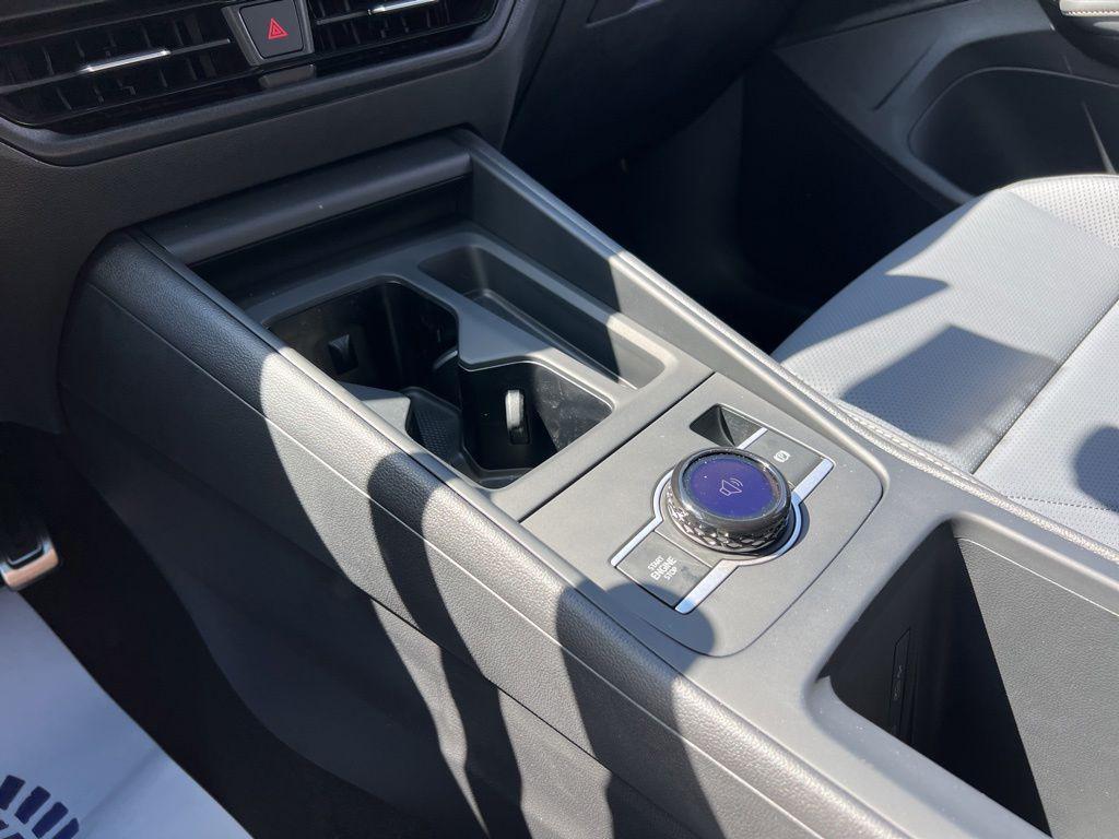 new 2026 Volkswagen Tiguan car, priced at $40,778