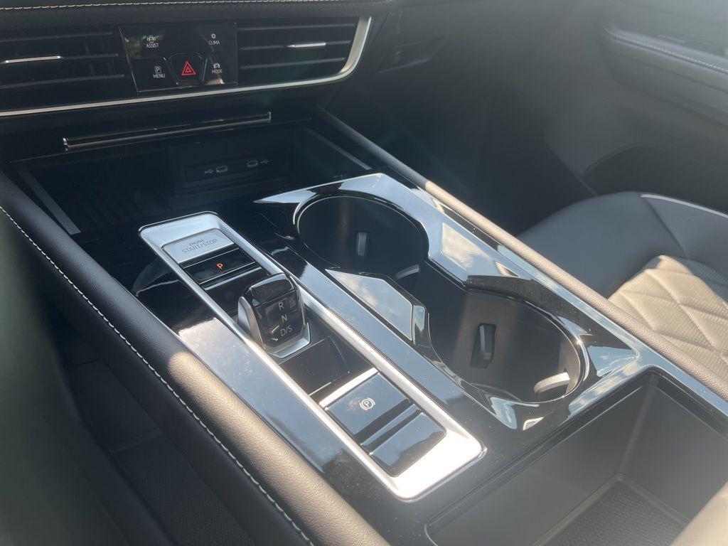 new 2026 Volkswagen Atlas car, priced at $58,402