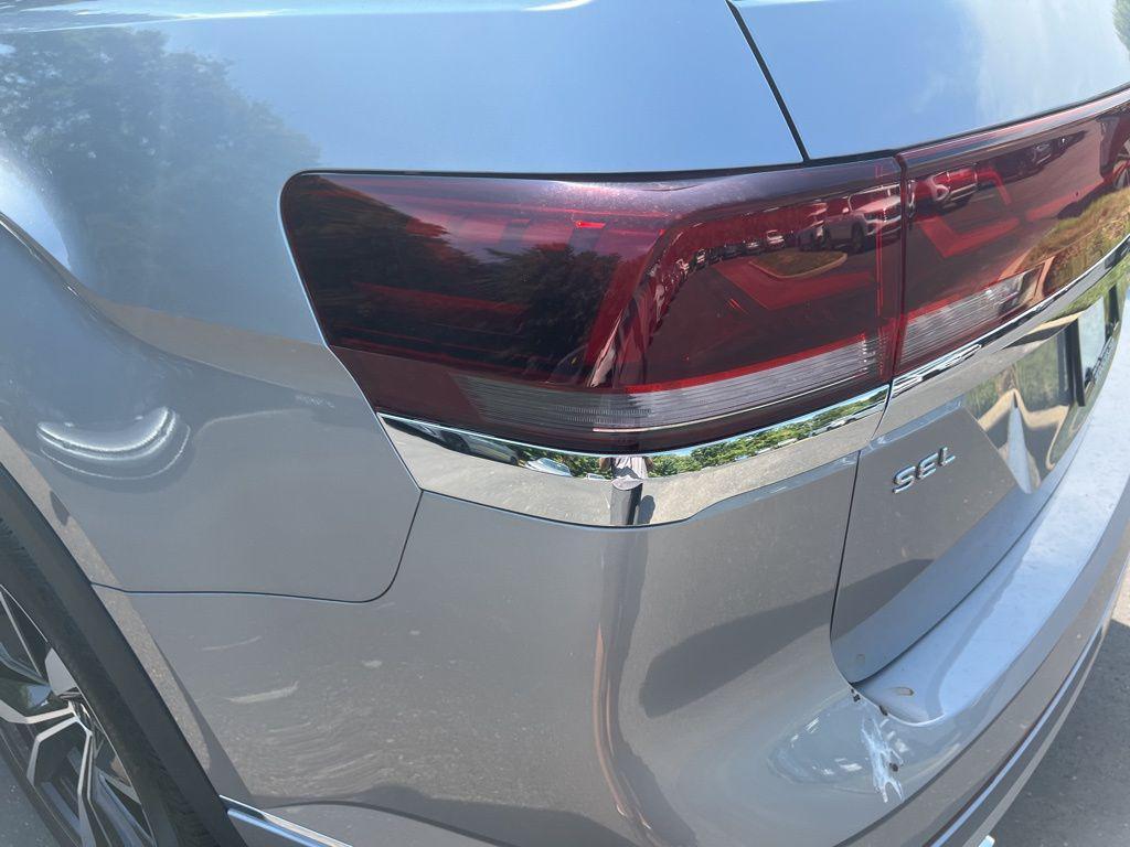 new 2026 Volkswagen Atlas car, priced at $57,365