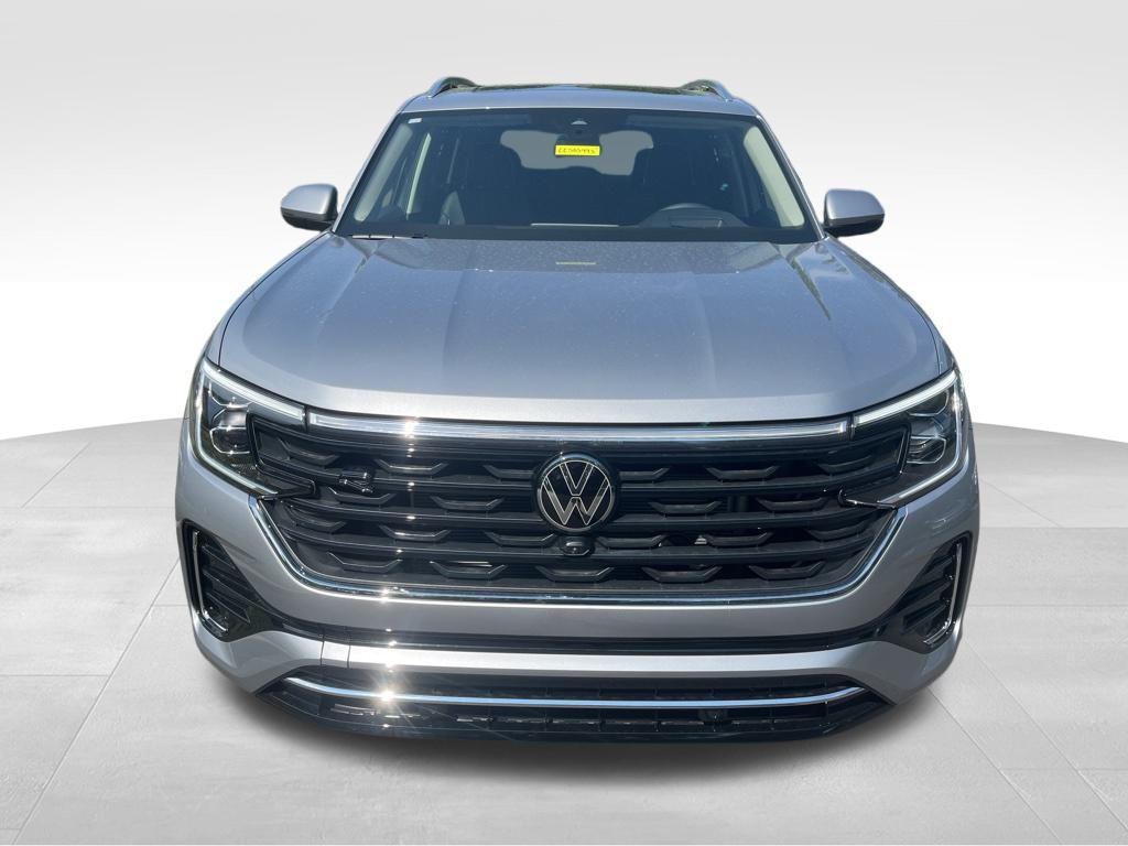 new 2026 Volkswagen Atlas car, priced at $57,365
