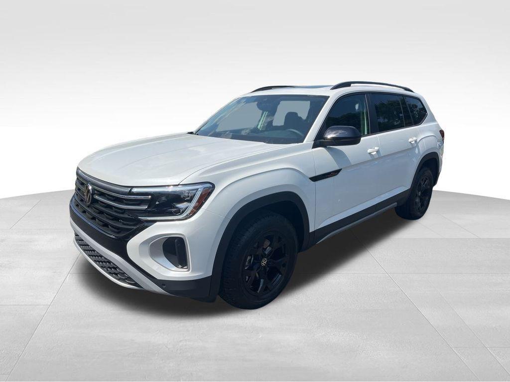 new 2026 Volkswagen Atlas car, priced at $51,137