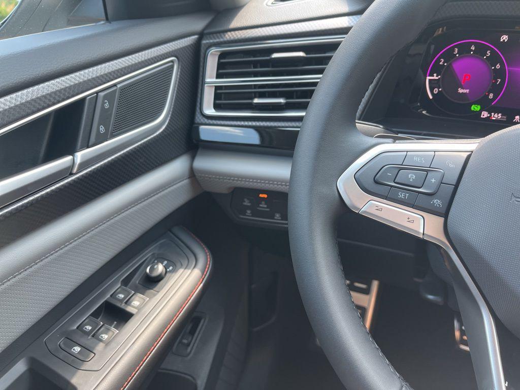 new 2026 Volkswagen Atlas car, priced at $51,137