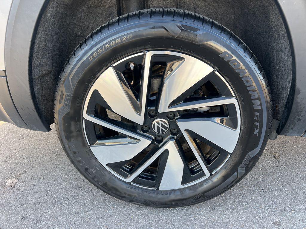 used 2024 Volkswagen Atlas car, priced at $31,523