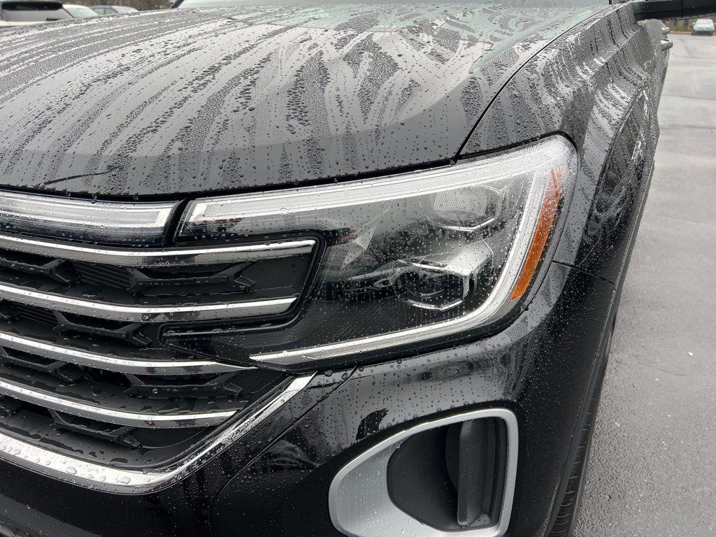 new 2026 Volkswagen Atlas car, priced at $48,247