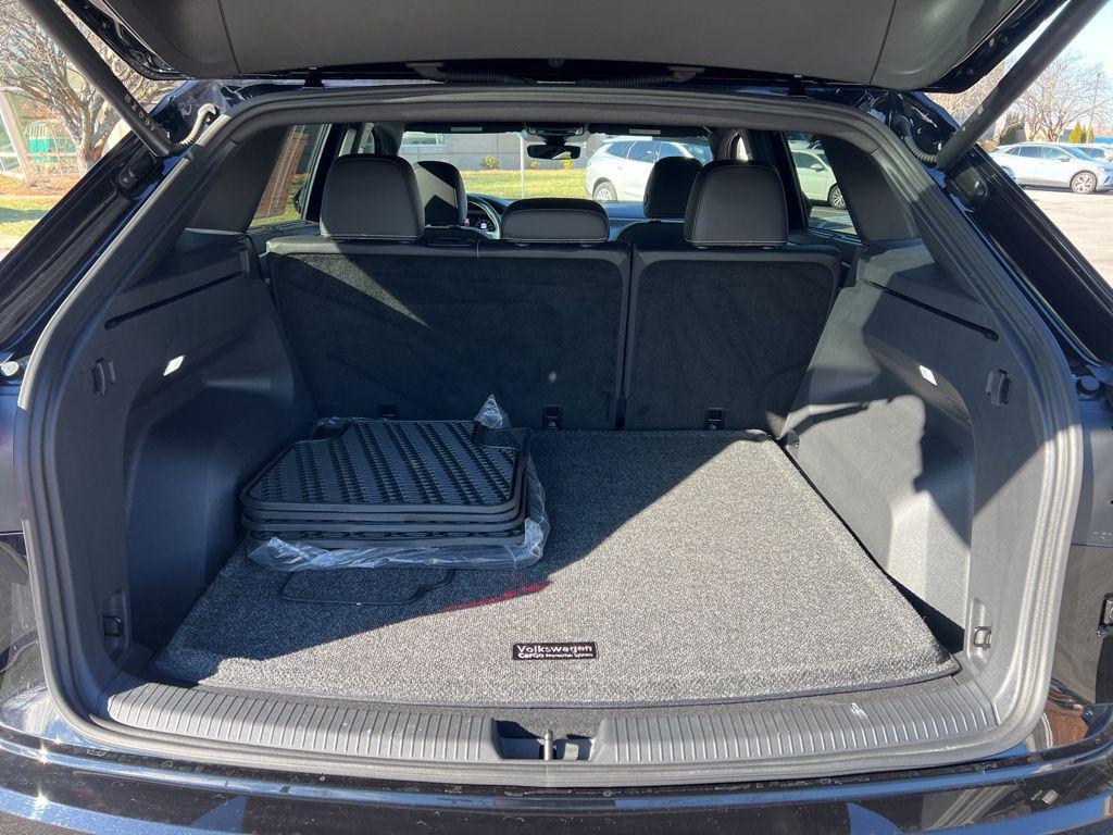 used 2025 Volkswagen Atlas Cross Sport car, priced at $32,995