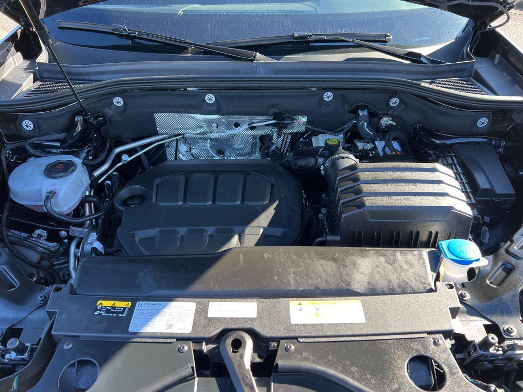 used 2025 Volkswagen Atlas Cross Sport car, priced at $32,995