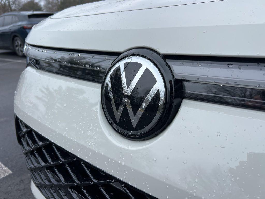 new 2026 Volkswagen Tiguan car, priced at $39,837