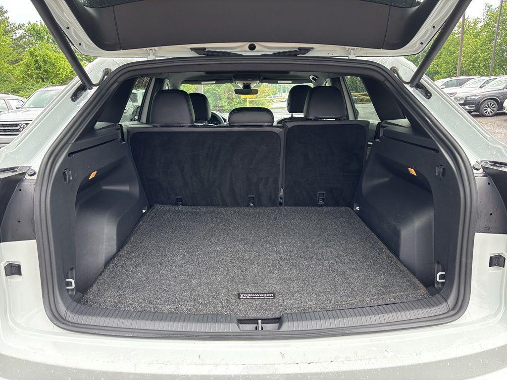 used 2021 Volkswagen Atlas Cross Sport car, priced at $23,378