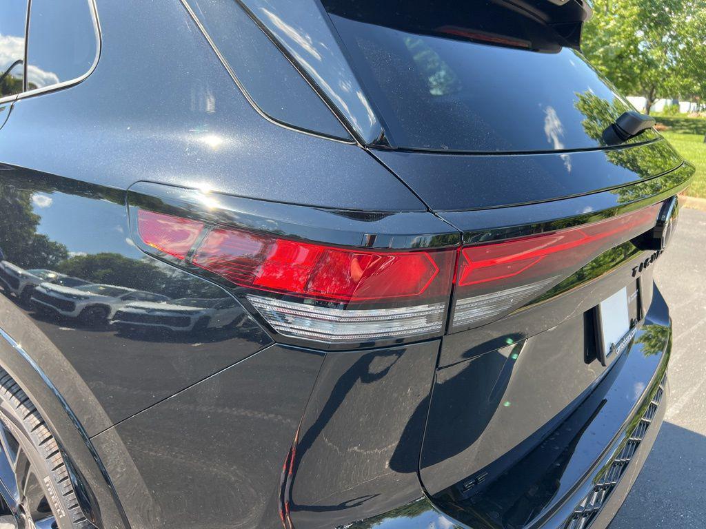 new 2026 Volkswagen Tiguan car, priced at $37,823