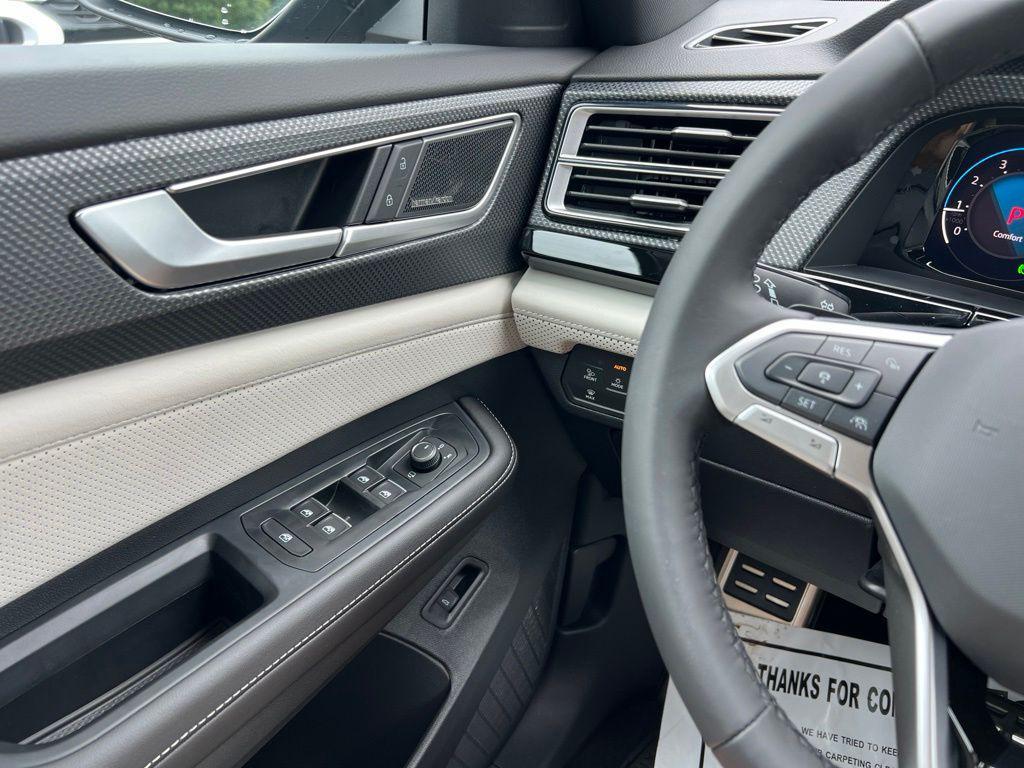 new 2026 Volkswagen Atlas Cross Sport car, priced at $55,927