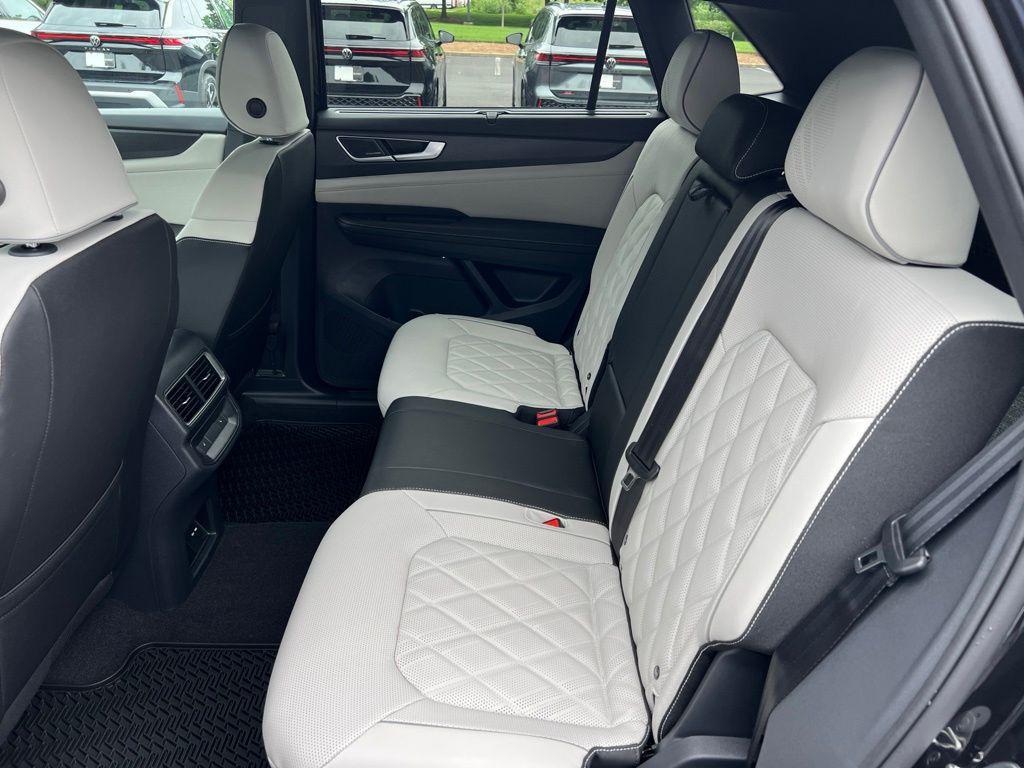 new 2026 Volkswagen Atlas Cross Sport car, priced at $55,927