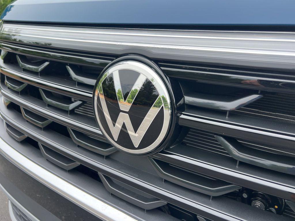 new 2026 Volkswagen Atlas Cross Sport car, priced at $48,151
