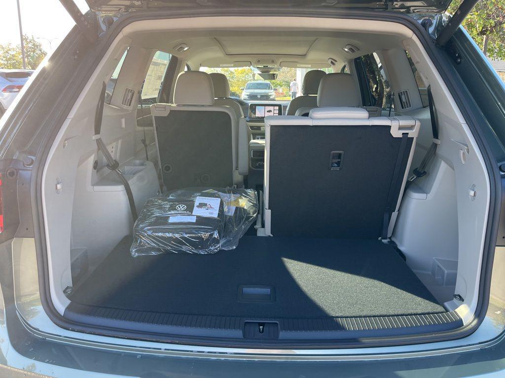 new 2026 Volkswagen Atlas car, priced at $57,829