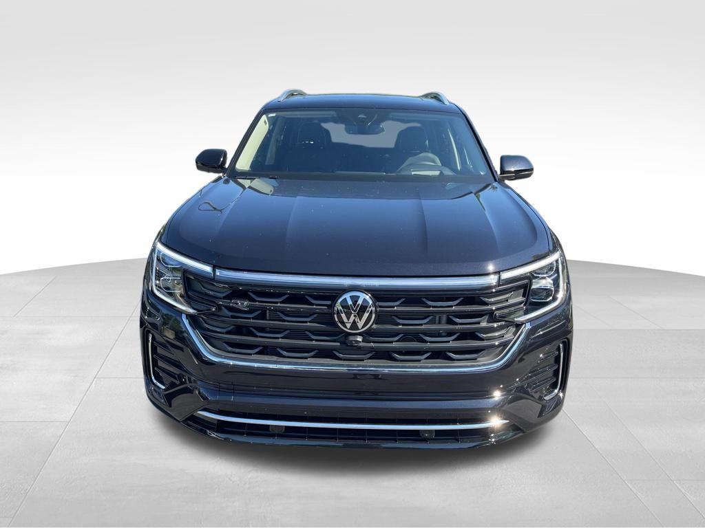 new 2026 Volkswagen Atlas car, priced at $57,692
