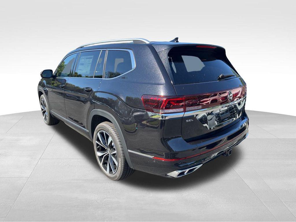 new 2026 Volkswagen Atlas car, priced at $57,692