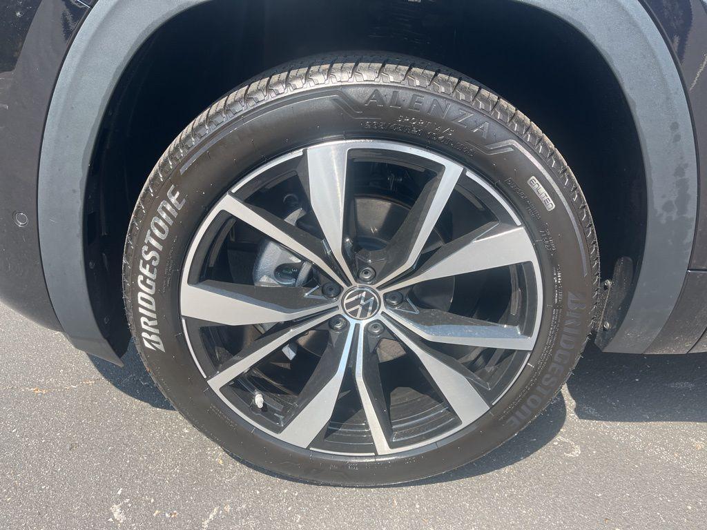 new 2026 Volkswagen Atlas car, priced at $57,947