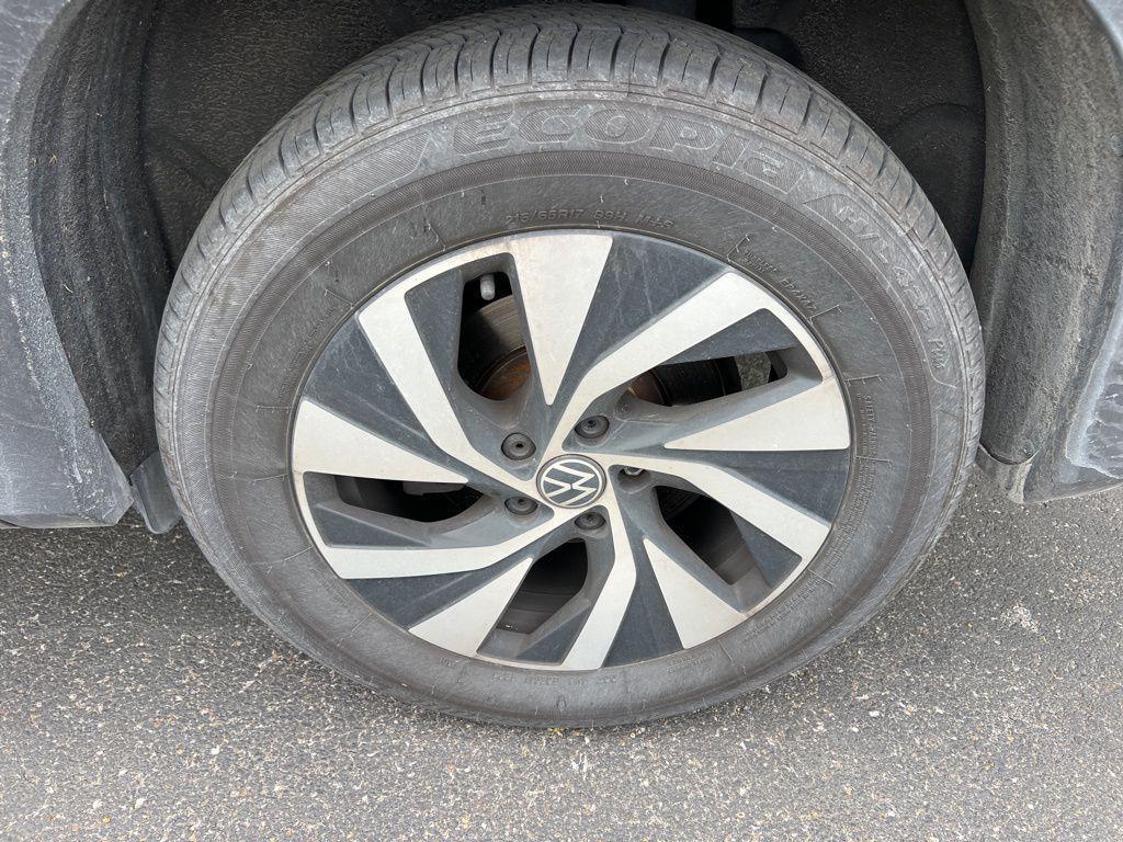 used 2025 Volkswagen Tiguan car, priced at $26,990