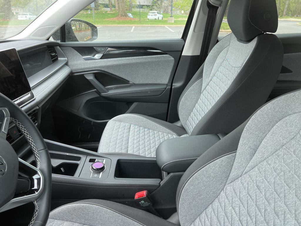 used 2025 Volkswagen Tiguan car, priced at $26,990