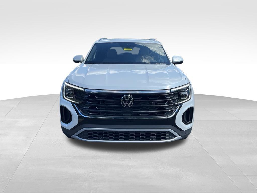 new 2026 Volkswagen Atlas Cross Sport car, priced at $46,706
