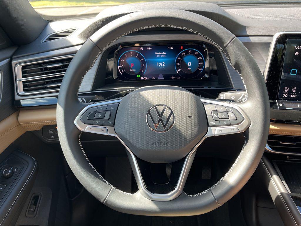 new 2026 Volkswagen Atlas Cross Sport car, priced at $46,706