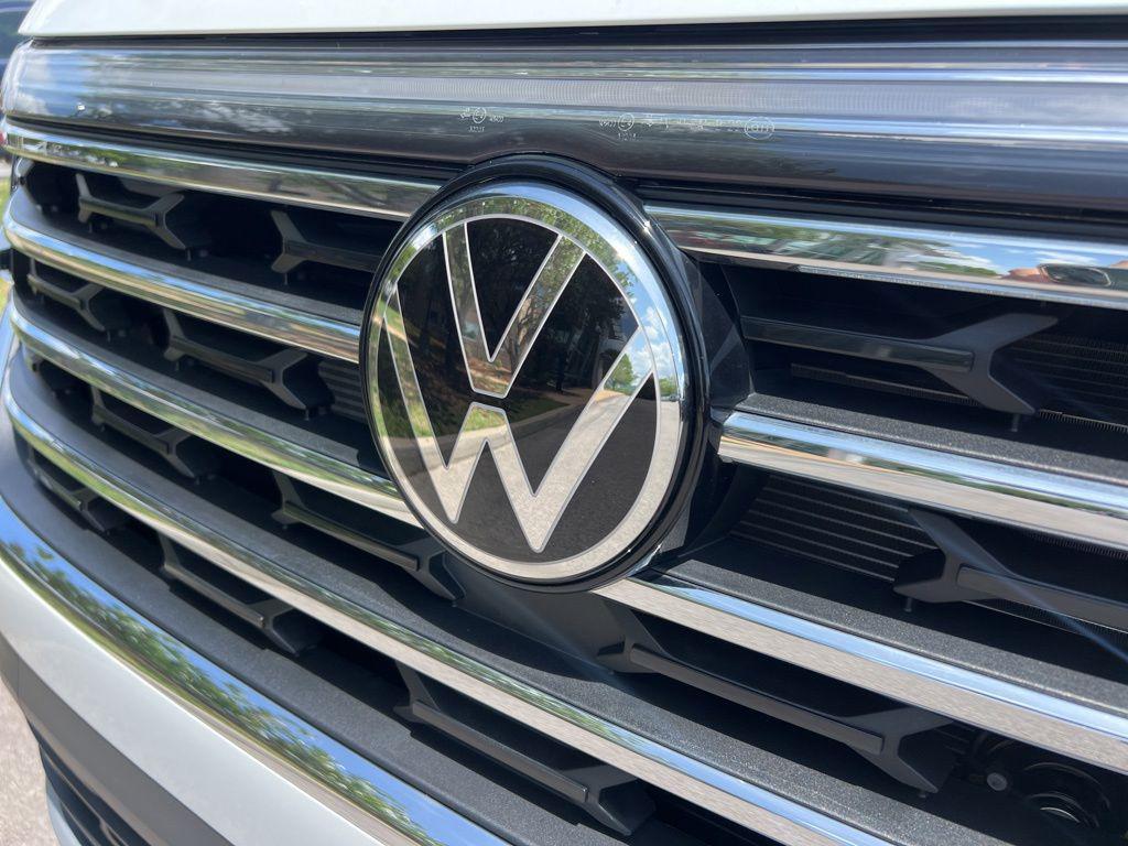 new 2026 Volkswagen Atlas car, priced at $47,776