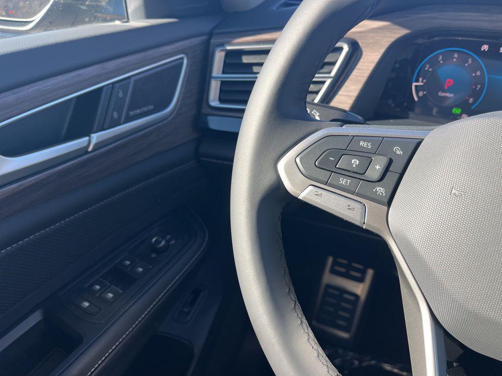 new 2026 Volkswagen Atlas car, priced at $57,584