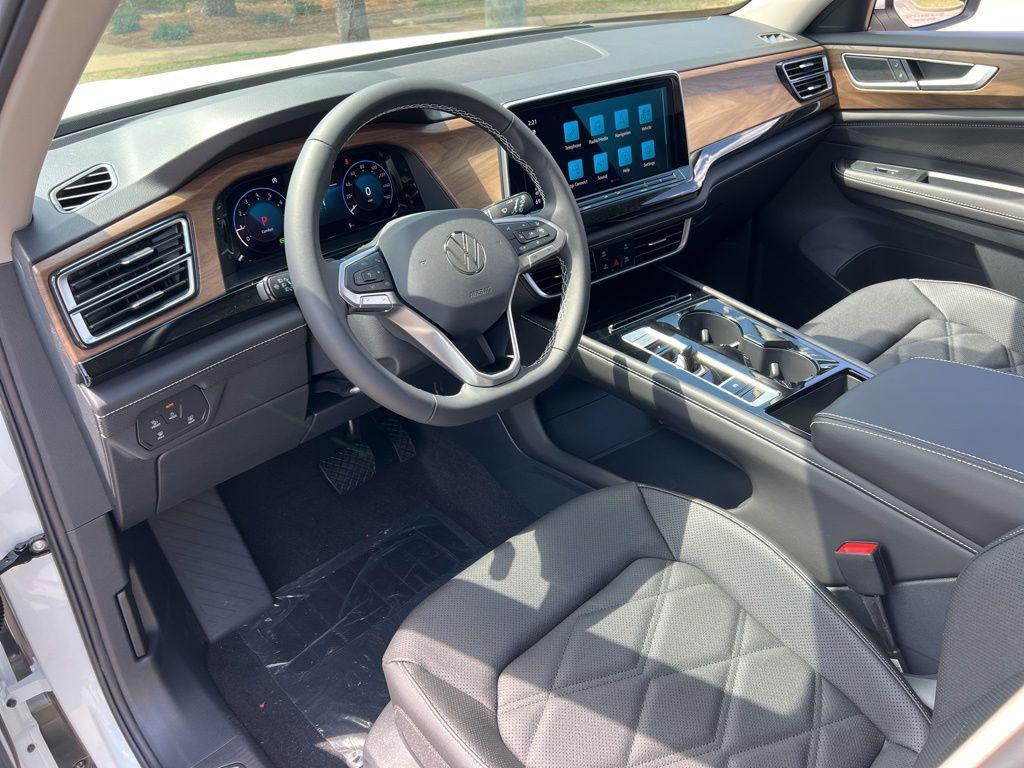 new 2026 Volkswagen Atlas car, priced at $44,276