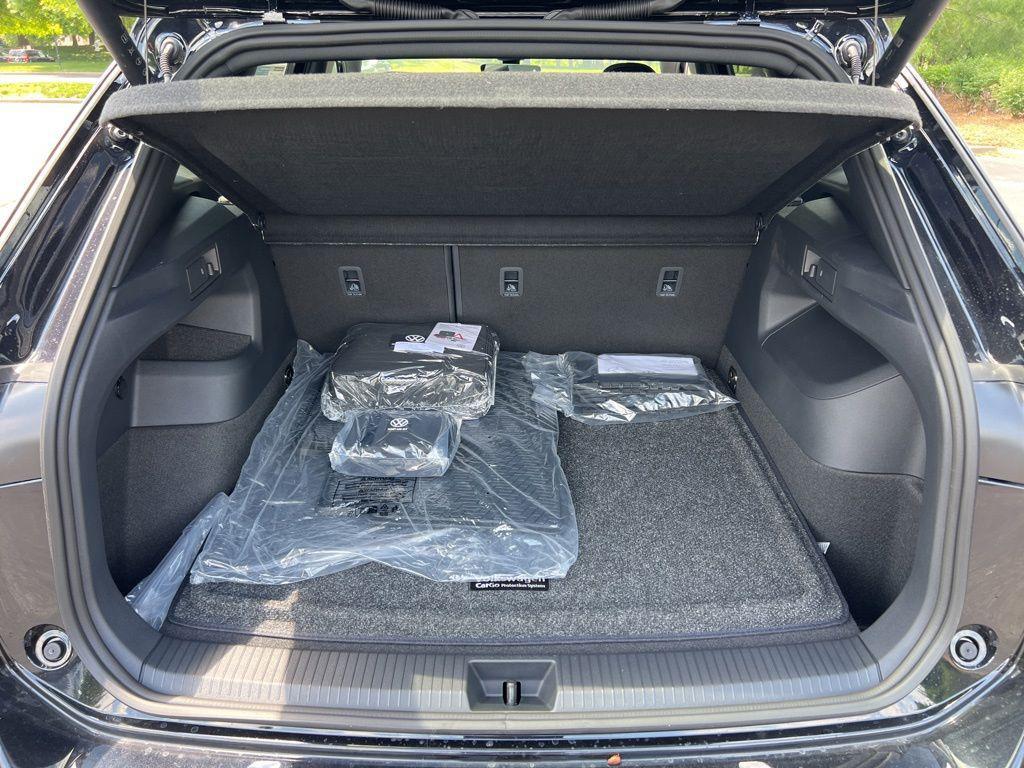 new 2026 Volkswagen Tiguan car, priced at $37,823