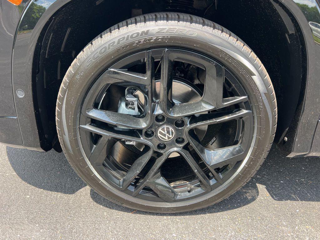new 2026 Volkswagen Tiguan car, priced at $37,823