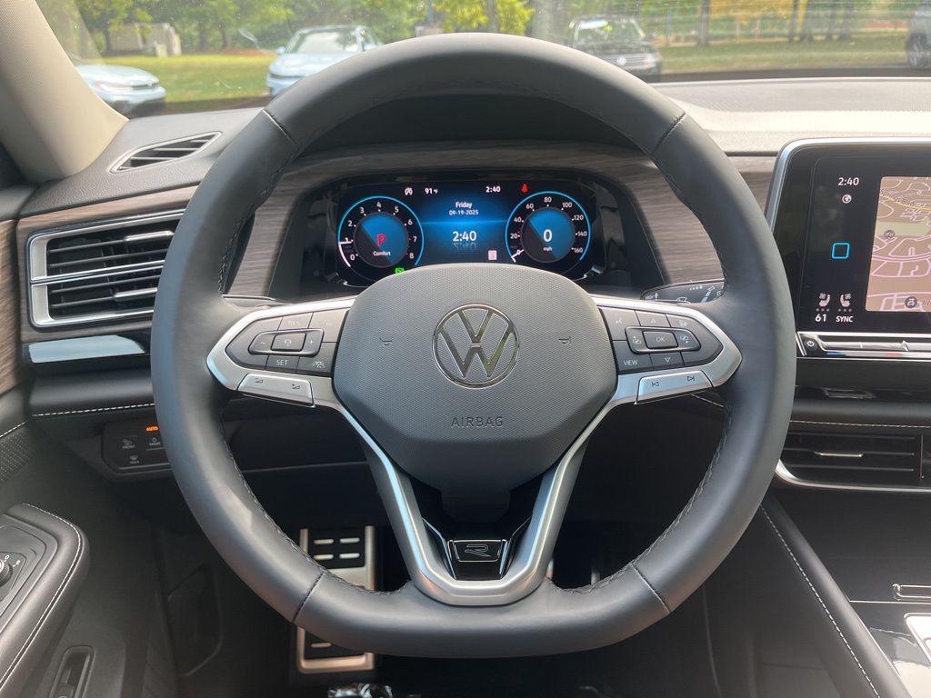 new 2026 Volkswagen Atlas car, priced at $58,402