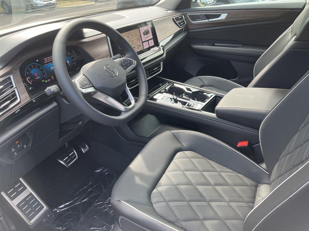 new 2026 Volkswagen Atlas car, priced at $58,402
