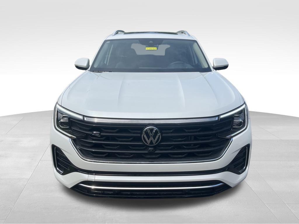 new 2026 Volkswagen Atlas car, priced at $58,402