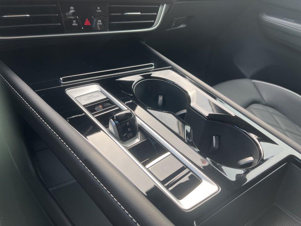 new 2026 Volkswagen Atlas car, priced at $58,402