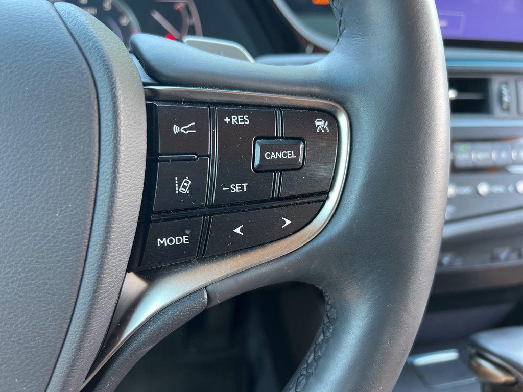 used 2023 Lexus ES 350 car, priced at $39,813