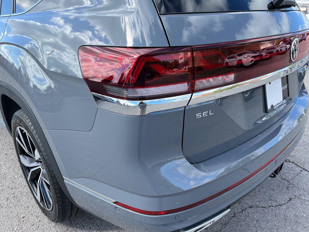 new 2026 Volkswagen Atlas car, priced at $57,707