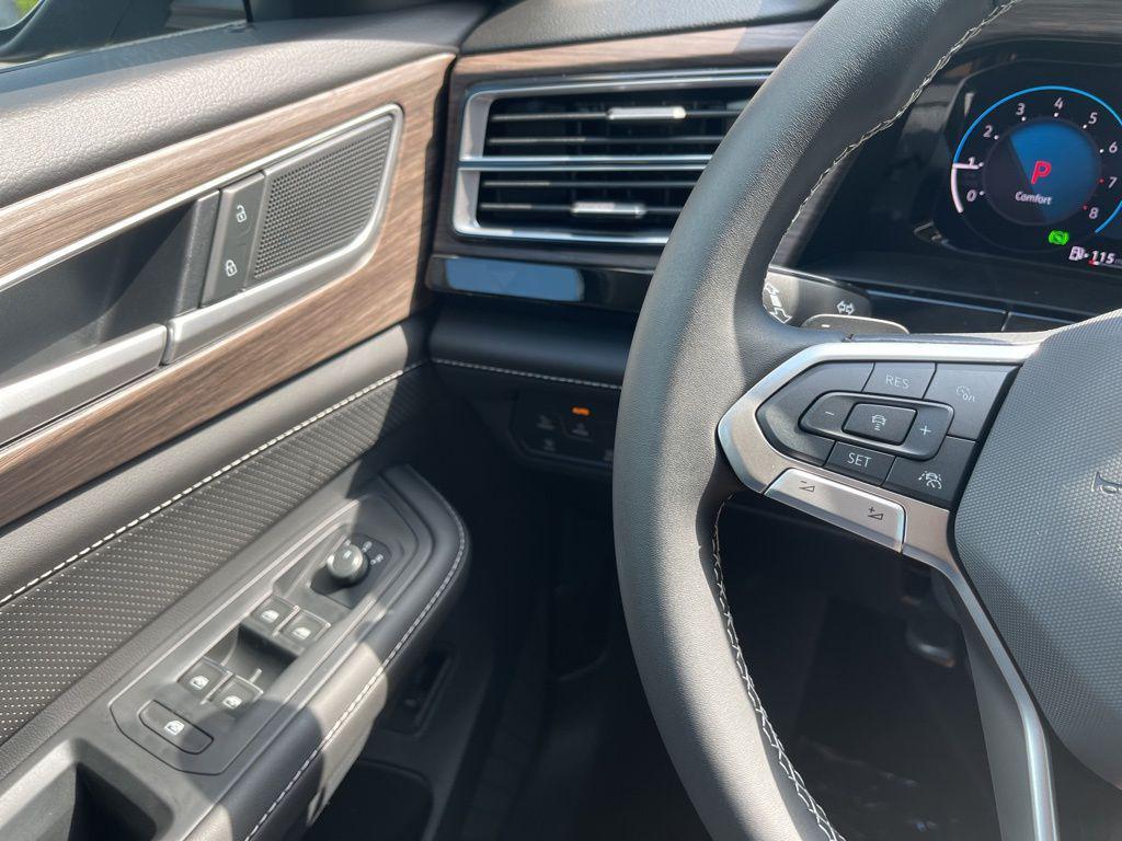 new 2026 Volkswagen Atlas car, priced at $52,697